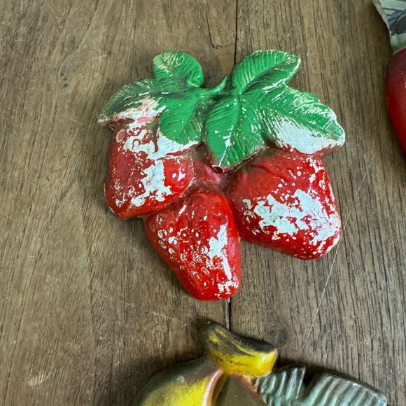 Vintage Mid Century Modern Plaster Chalkware Wall Art Decor Fruit Pears Berries - Picture 4 of 10